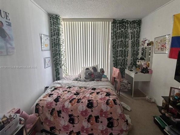 20515 E Country Club Dr 1042, Aventura FL 33180