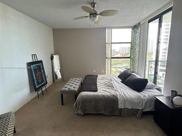 20515 E Country Club Dr 1042, Aventura FL 33180