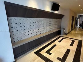 20515 E Country Club Dr 1042, Aventura FL 33180