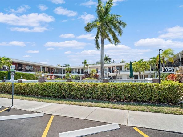 1050 Atlantic Shores Blvd 210, Hallandale Beach FL 33009