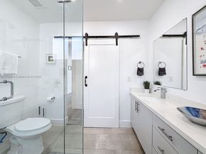 3041 NW 69th Ter, Miami FL 33147