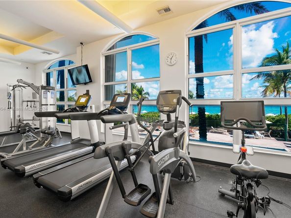 2080 S Ocean Dr 506, Hallandale Beach FL 33009