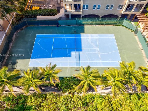 2080 S Ocean Dr 506, Hallandale Beach FL 33009