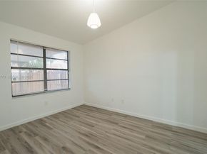 6725 NW 192nd Ln 0, Hialeah FL 33015
