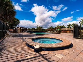 6725 NW 192nd Ln 0, Hialeah FL 33015