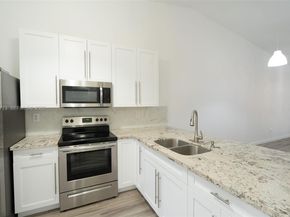 6725 NW 192nd Ln 0, Hialeah FL 33015