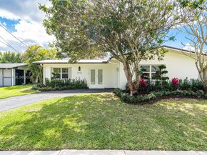 9990 Broad Channel Dr, Cutler Bay FL 33157