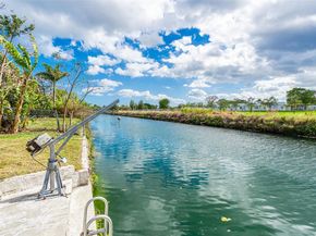 9990 Broad Channel Dr, Cutler Bay FL 33157