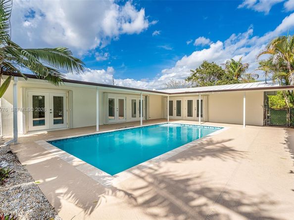 9990 Broad Channel Dr, Cutler Bay FL 33157