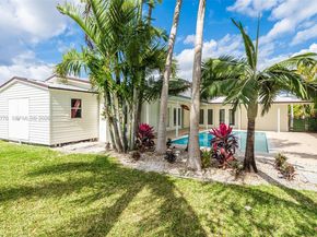 9990 Broad Channel Dr, Cutler Bay FL 33157