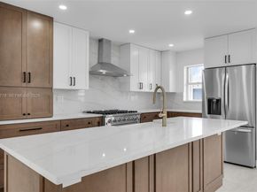 9990 Broad Channel Dr, Cutler Bay FL 33157