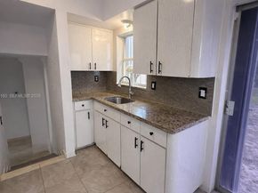 640 NW 16th St, Pompano Beach FL 33060