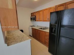 1845 Pembroke Rd 322, Hollywood FL 33020