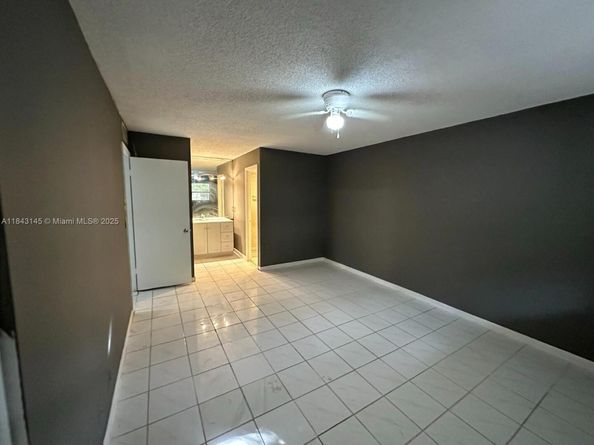 3280 Spanish Moss Ter 213, Lauderhill FL 33319