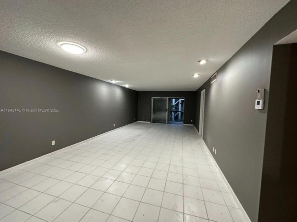 3280 Spanish Moss Ter 213, Lauderhill FL 33319
