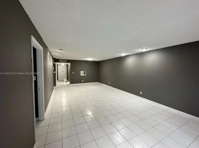 3280 Spanish Moss Ter 213, Lauderhill FL 33319