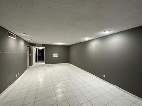 3280 Spanish Moss Ter 213, Lauderhill FL 33319