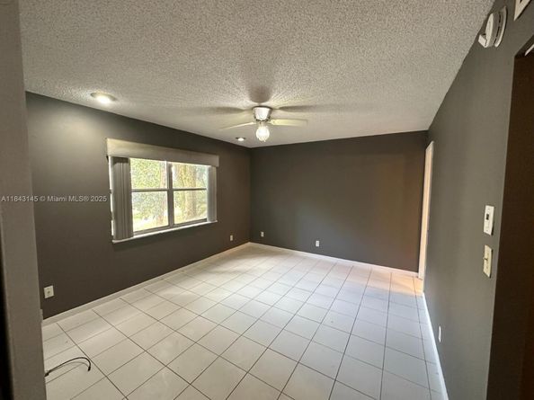 3280 Spanish Moss Ter 213, Lauderhill FL 33319