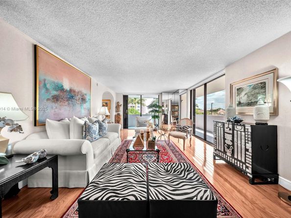 600 Biltmore Way 201, Coral Gables FL 33134