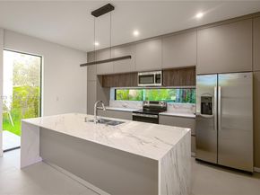 5802 NW 5th Av, Miami FL 33127