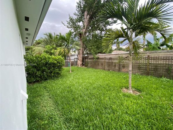 3025 NW 23 Ave, Miami FL 33142