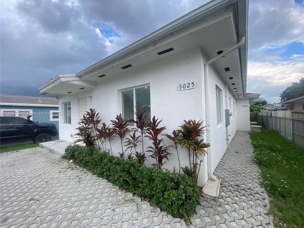 3025 NW 23 Ave, Miami FL 33142