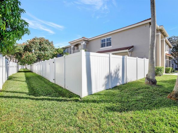 5326 SW 126th Ave, Miramar FL 33027