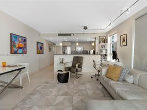200 Ocean Dr 5D, Miami Beach FL 33139