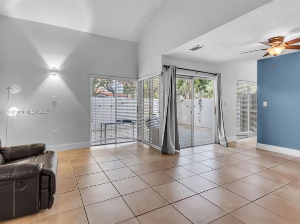 10930 SW 75th St, Miami FL 33173