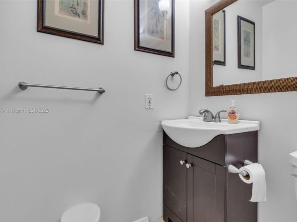 10930 SW 75th St, Miami FL 33173