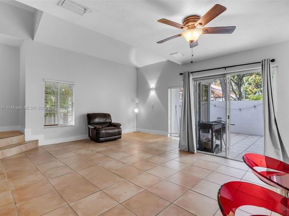 10930 SW 75th St, Miami FL 33173