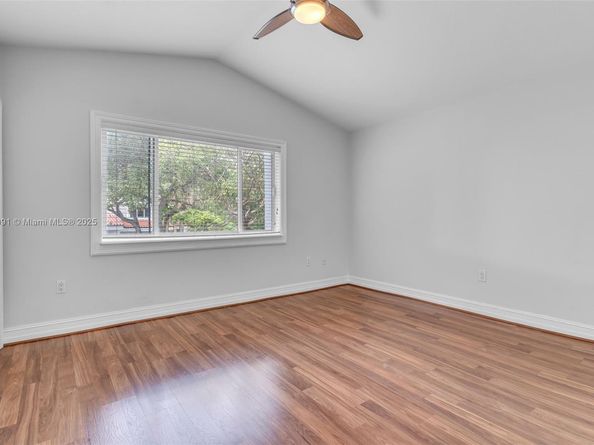 10930 SW 75th St, Miami FL 33173