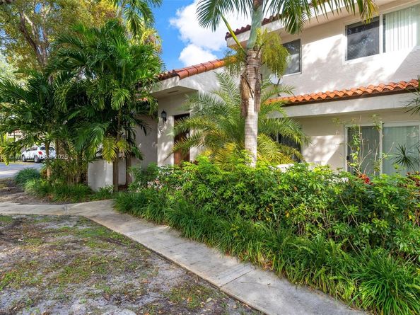 10930 SW 75th St, Miami FL 33173