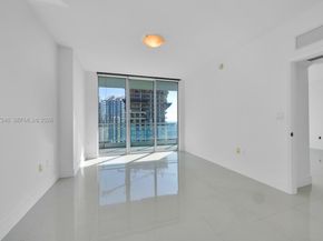 92 SW 3rd St 3904, Miami FL 33130