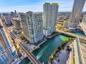 92 SW 3rd St 3904, Miami FL 33130