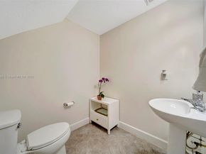2962 NW 124th Way, Sunrise FL 33323