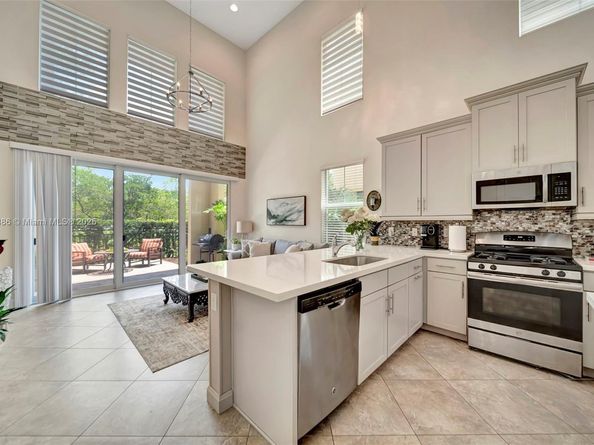 2962 NW 124th Way, Sunrise FL 33323