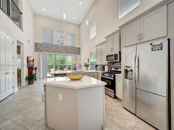 2962 NW 124th Way, Sunrise FL 33323