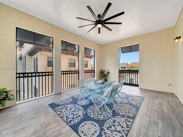 2962 NW 124th Way, Sunrise FL 33323