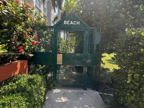 265 Grapetree Dr 110, Key Biscayne FL 33149