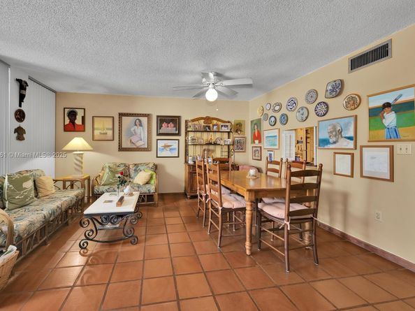 265 Grapetree Dr 110, Key Biscayne FL 33149