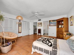 265 Grapetree Dr 110, Key Biscayne FL 33149