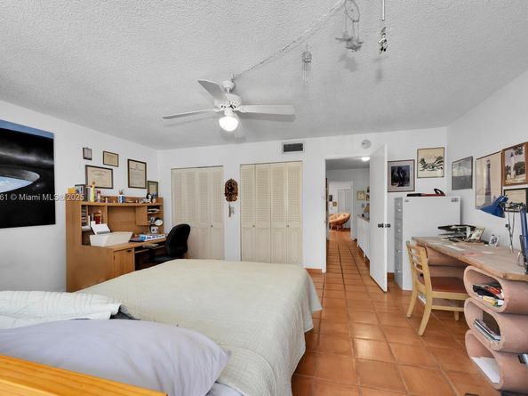 265 Grapetree Dr 110, Key Biscayne FL 33149