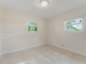 8670 SW 27th Ln, Miami FL 33155