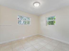 8670 SW 27th Ln, Miami FL 33155
