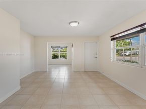 8670 SW 27th Ln, Miami FL 33155