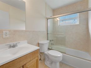 8670 SW 27th Ln, Miami FL 33155