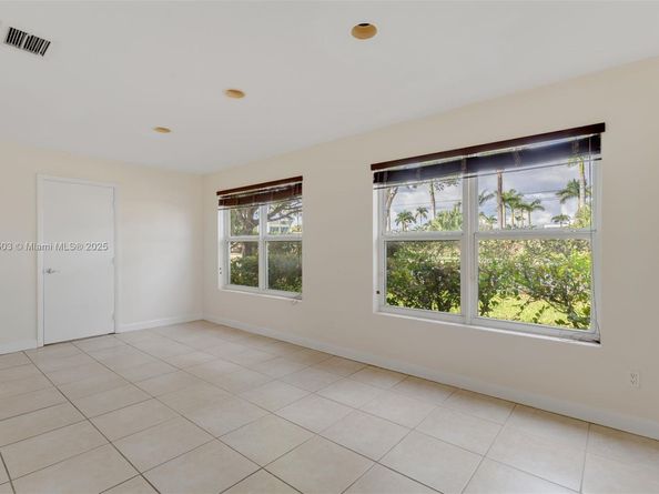 8670 SW 27th Ln, Miami FL 33155