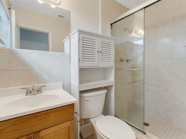 8670 SW 27th Ln, Miami FL 33155