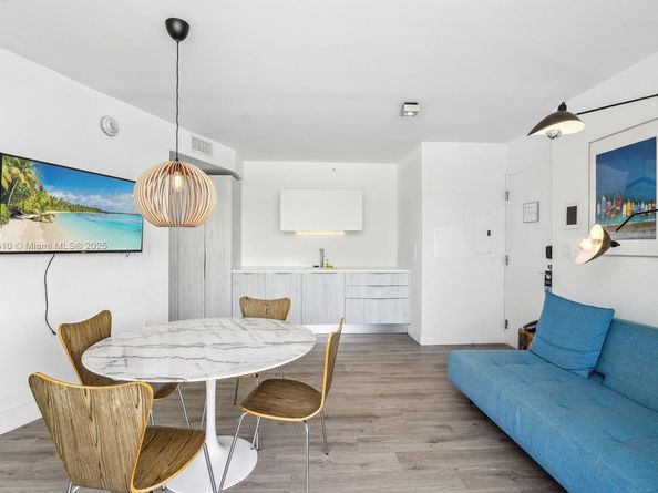 6080 Collins Ave 302, Miami Beach FL 33140